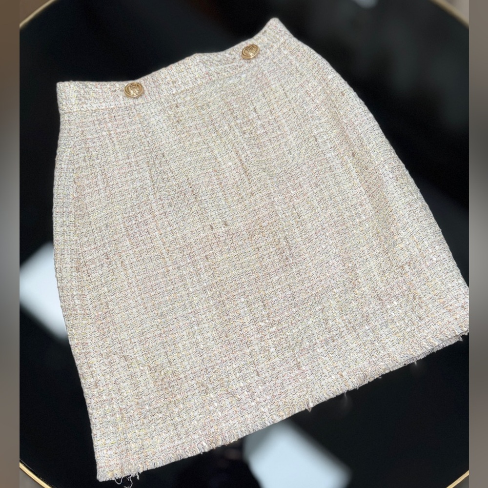 H&M Bouclé Skirt with Gold Buttons
